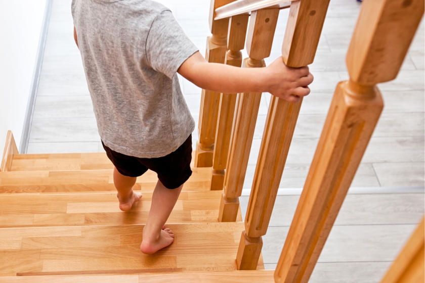 How to Stain Your Banister