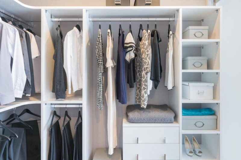 3 Steps to Declutter & Organize Your Closet