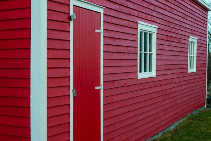 How to Paint Wood Siding