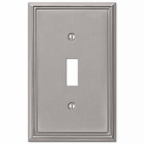 Metro Wall Plate, Brushed Nickel, Metal, 1 Toggle